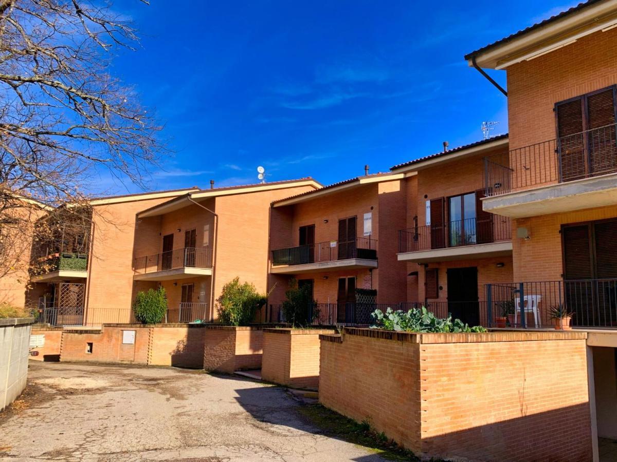 La Casa Di Lory Apartman Sarnano Kültér fotó